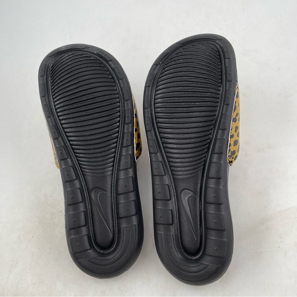 NEW! Nike Women’s Victori One Leopard Print Slides Sandals - Size 6 - Picture 8 of 11